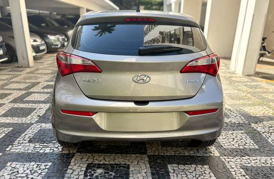 HYUNDAI HB20 1.6 COMFORT PLUS 16V FLEX 4P AUTOMÁTICO